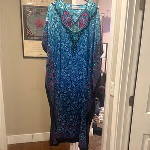 Lavish Blue and Pink Patterned Kaftan